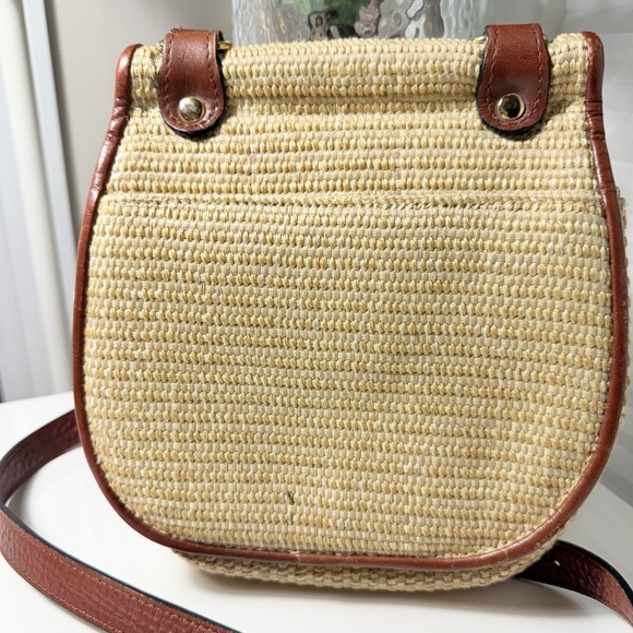 Vintage Etienne Aigner crossbody bag - Picture 2 of 8